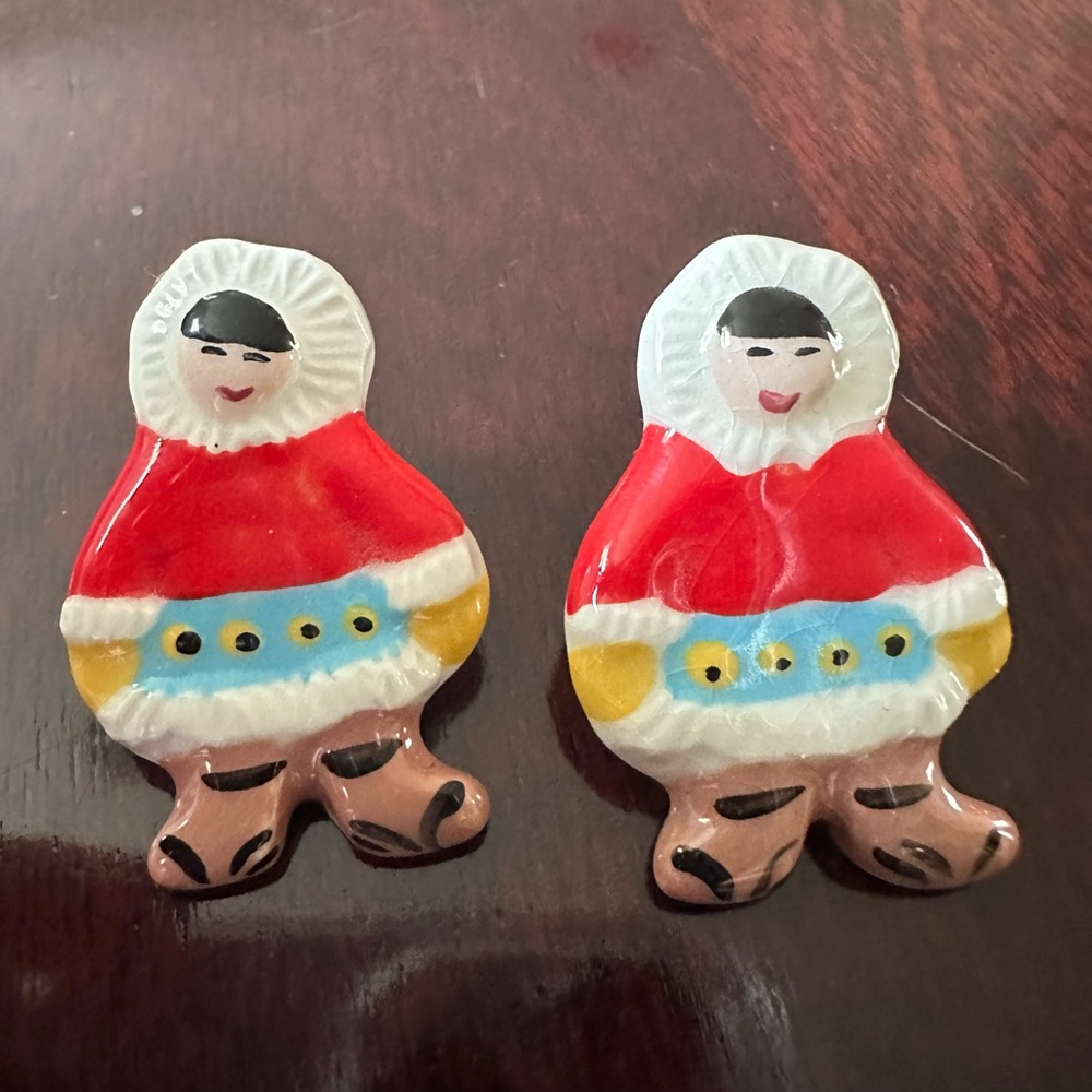 Set of 2 Alaskan made earrings. Purchased in 1987.  To be sold as a set.